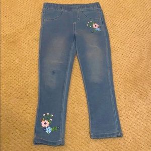 Children’s jeggings with flower decor